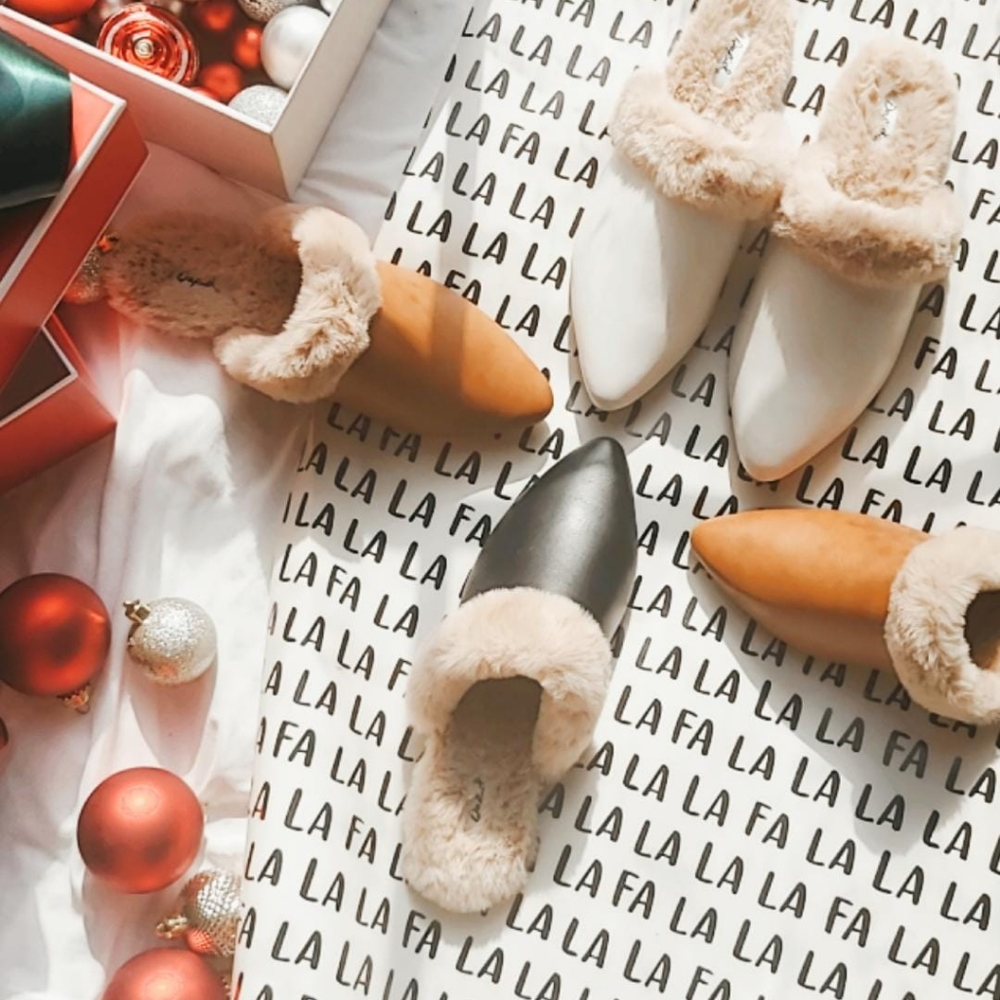 🚨Holiday Collection//TAN FUR FLATS - Picture 5 of 7